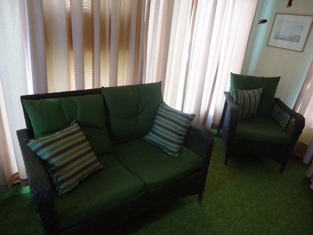 Governor'S Mansion Inn Miramichi Room photo